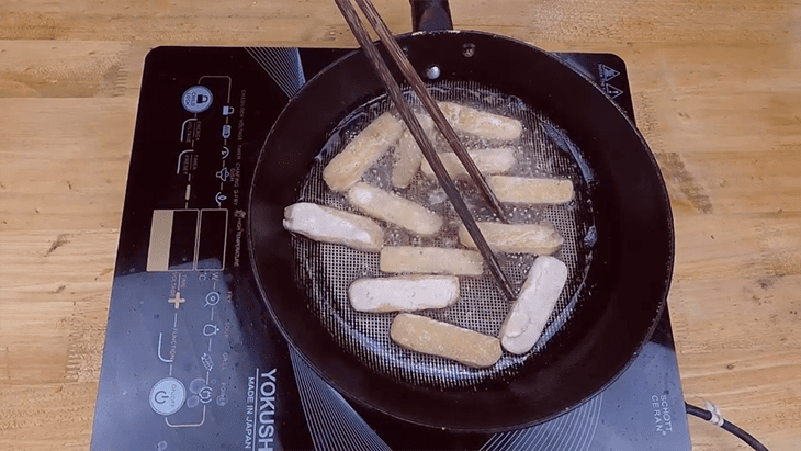 Step 1 Prepare ingredients for Fried Tofu Banana Flower Salad