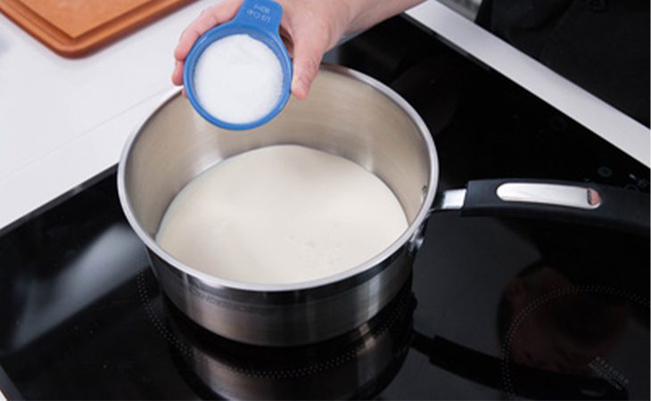 Step 2 Boil the milk Panna cotta with durian