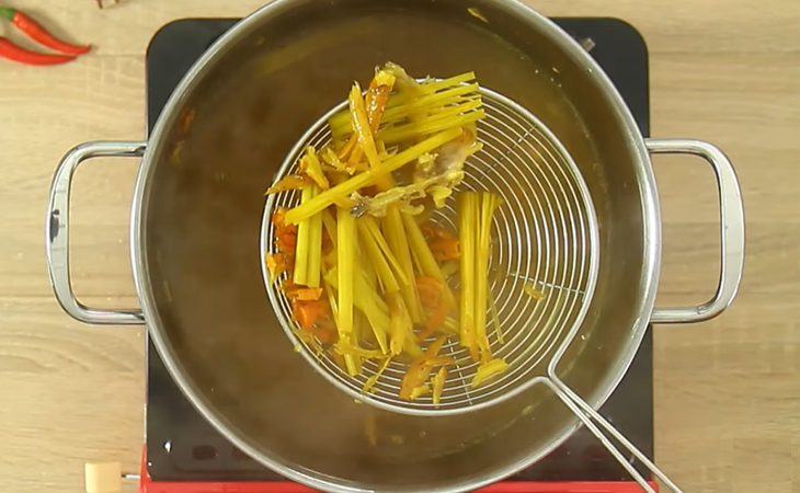 Step 2 Cooking the broth for Fish Noodle Soup Châu Đốc