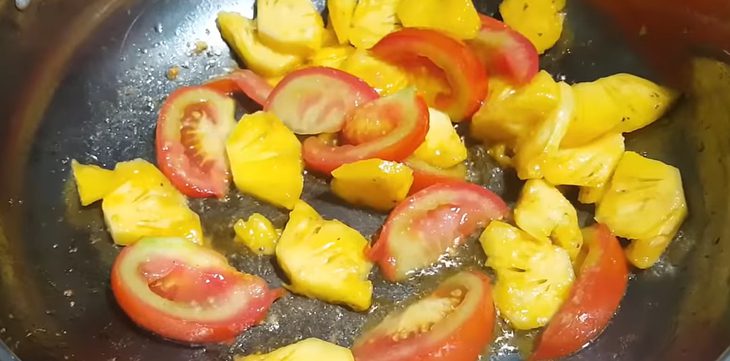 Step 2 Sauté ingredients for sour vegetarian soup