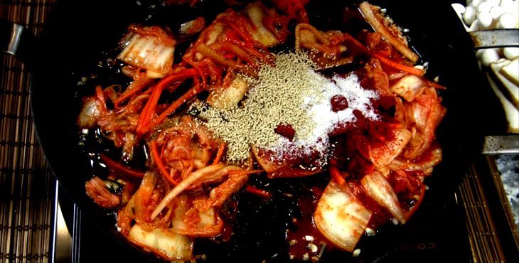 Step 2 Cooking Vegetarian Kimchi Hotpot