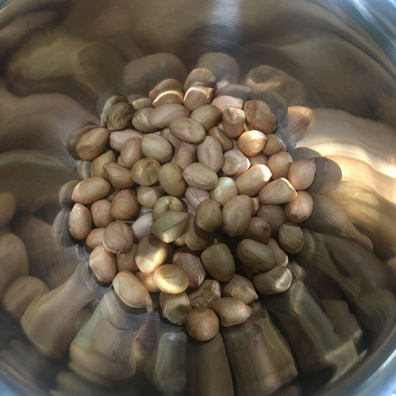 Step 1 Prepare the ingredients for gourd soup with peanuts
