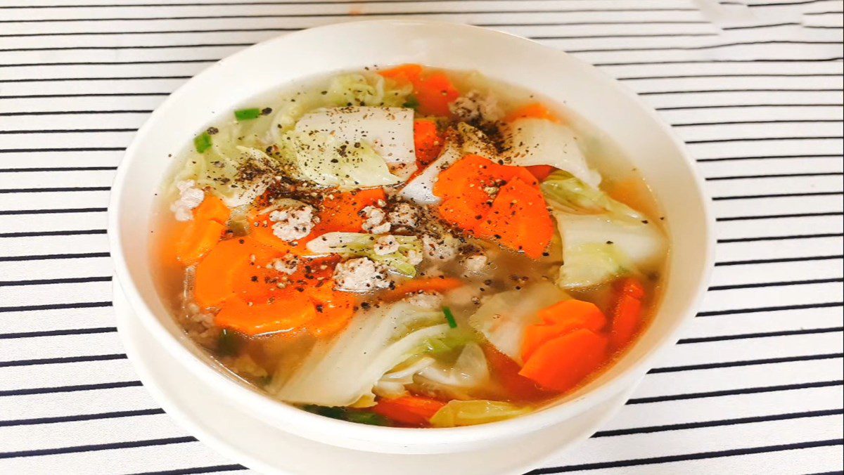 2 ways to cook minced meat and vegetable soup and nutritious Chinese cabbage soup 8 Minced meat and napa cabbage soup