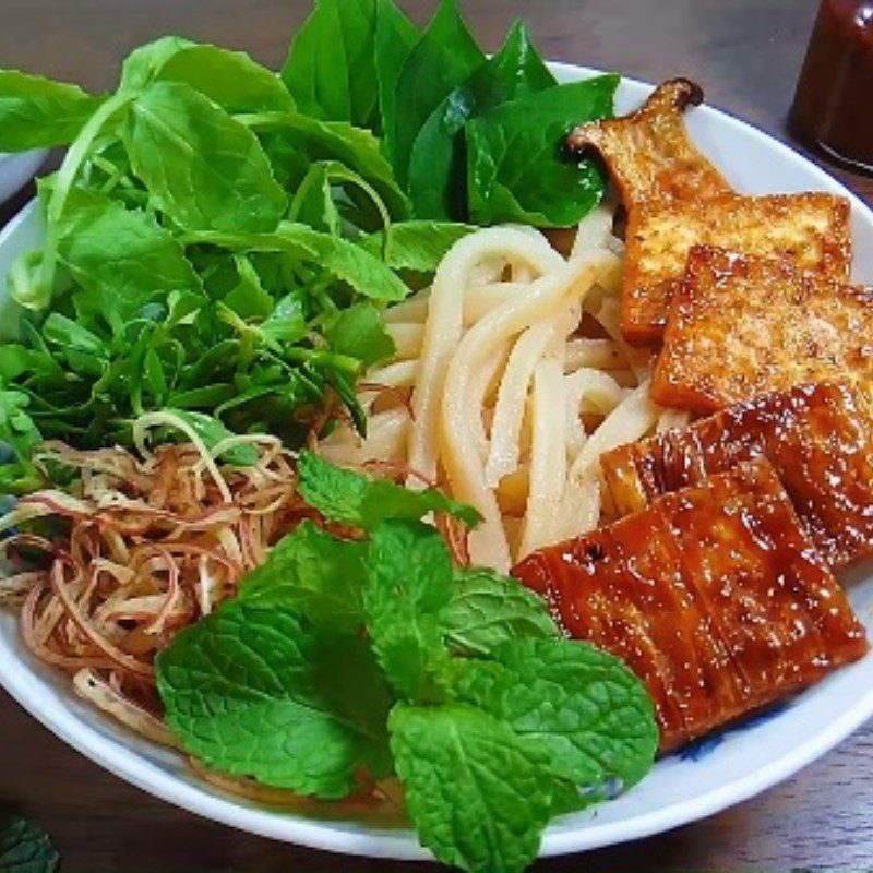 Step 5 Completion of Vegetarian Cao Lau