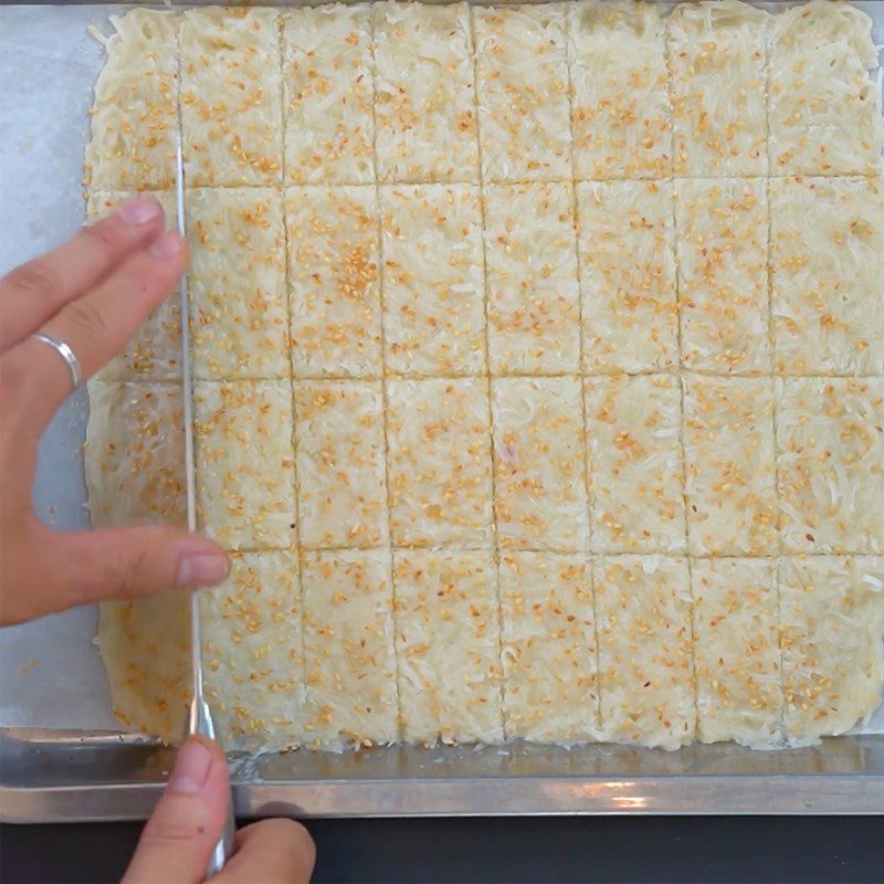 Step 4 Cutting the cake and baking for the second time Quang Nam coconut cake