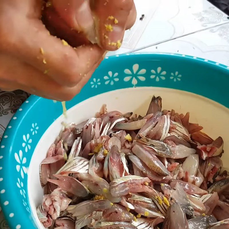 Step 3 Chop and Drain the Fish Sardine Salad