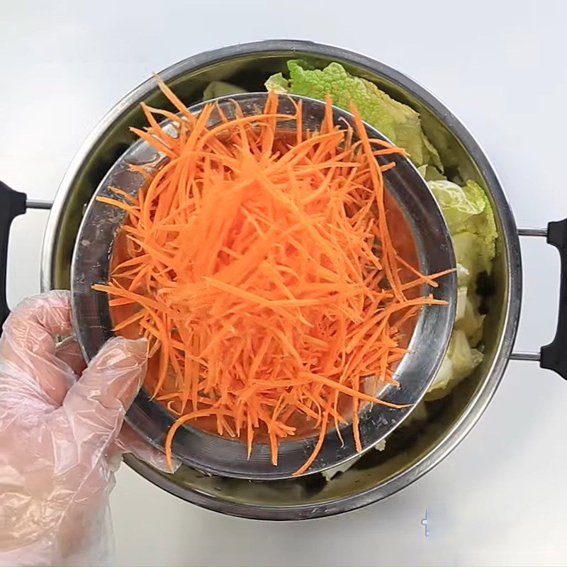 Step 4 Cut and mix vegetables Pickled Napa cabbage