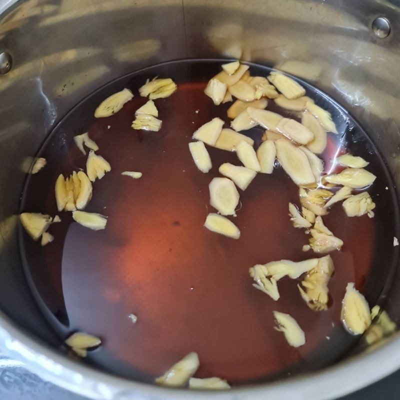 Step 2 Blanch the sour fruits and prepare the sugar water Sour fruits soaked in sugar