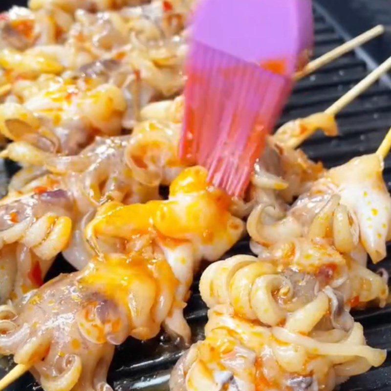 Step 3 Cooking Grilled Squid with Satay (Recipe shared from Tiktok Cooking with TasteVN)
