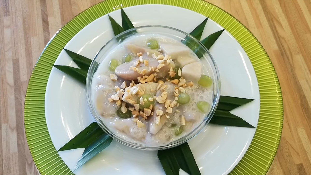 Taro Banana Dessert with Tapioca Pearls