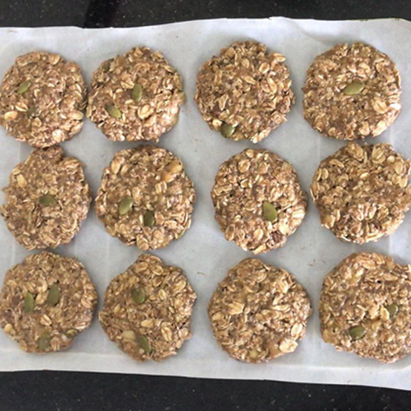 Step 3 Divide the dough and shape the Banana Oatmeal Cookies