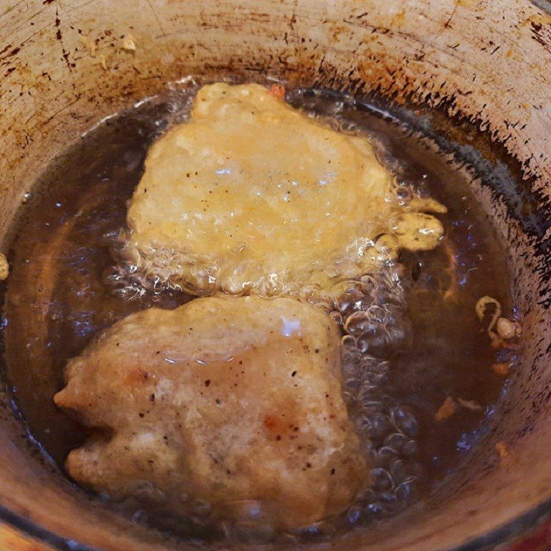 Step 3 Fry the fish Fried carp