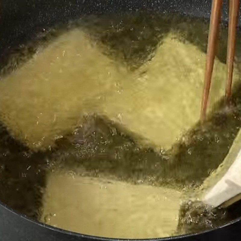 Step 3 Fry the ingredients Vegetarian steamed bread