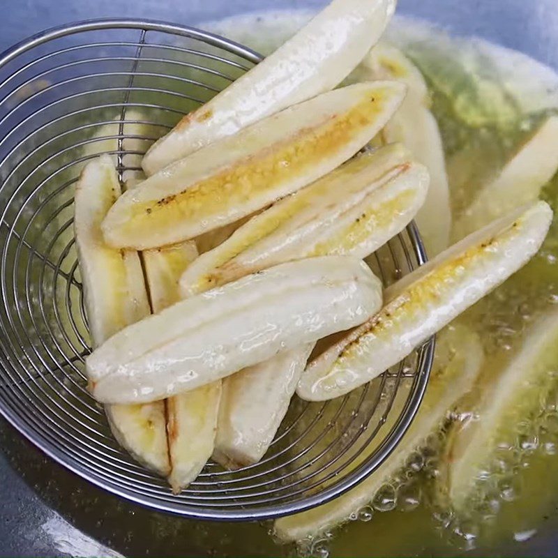Step 2 Fried Banana Green bananas coated with Thai style sugar