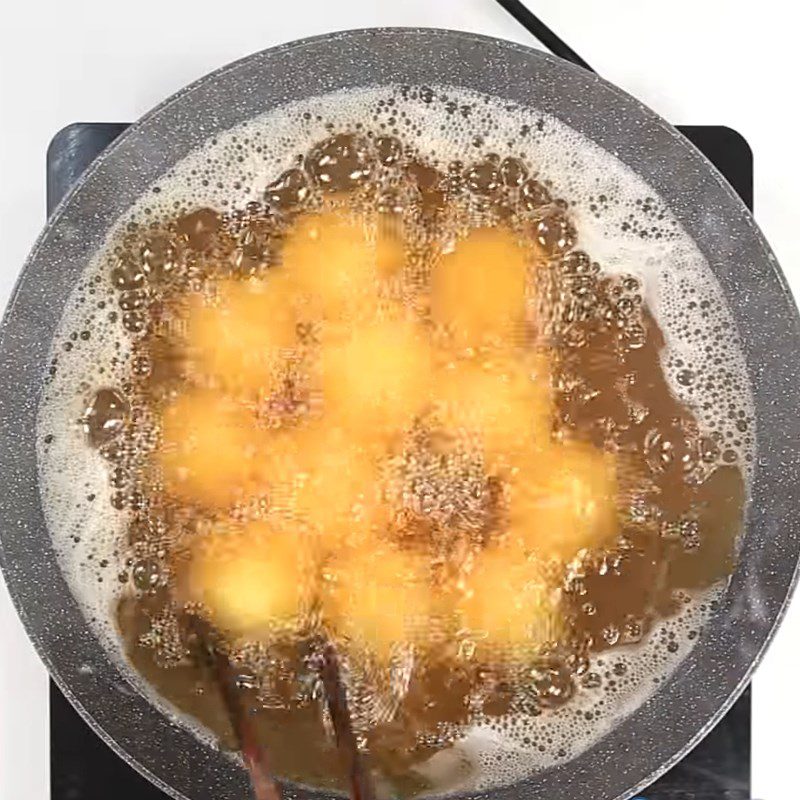 Step 3 Frying the Rice Fried Rice Wrapped in Cheese