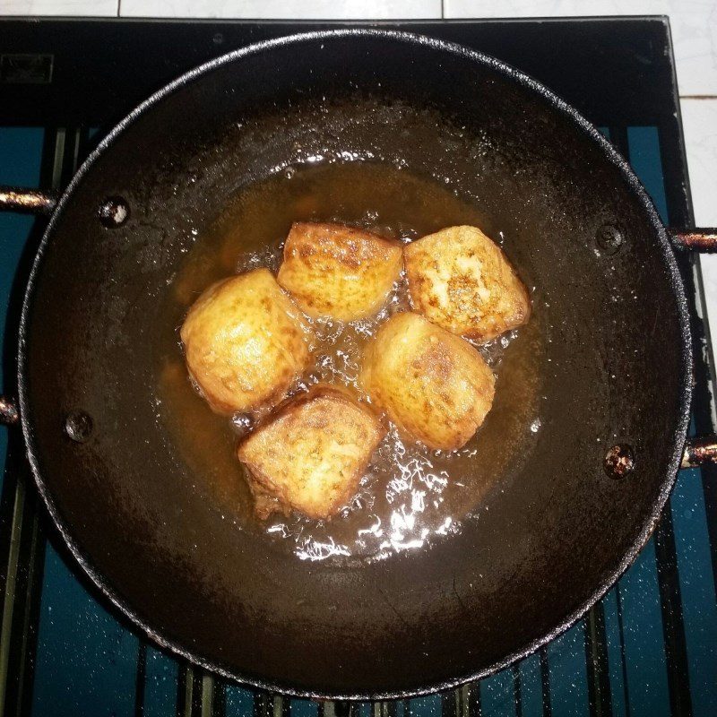 Step 3 Frying Tofu Tofu from Soy Milk