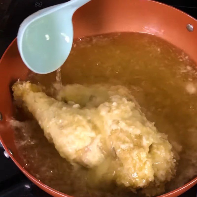 Step 3 Frying chicken Whole fried chicken