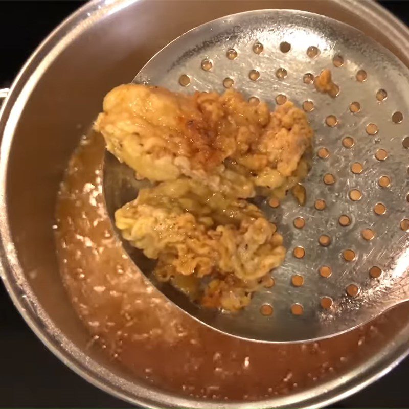 Step 4 Crispy Fried Oysters with Spicy Coating