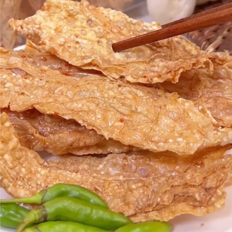 Step 2 Fry Dried Tofu Skin for Sour Starfruit Soup (Vegetarian)