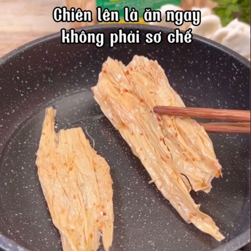 Step 2 Fry Dried Tofu Skin for Sour Starfruit Soup (Vegetarian)