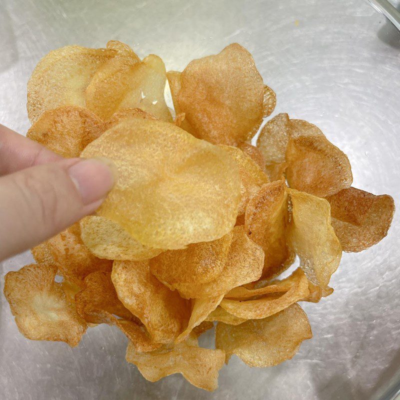 Step 3 Fry the potatoes Crispy fried potatoes without flour