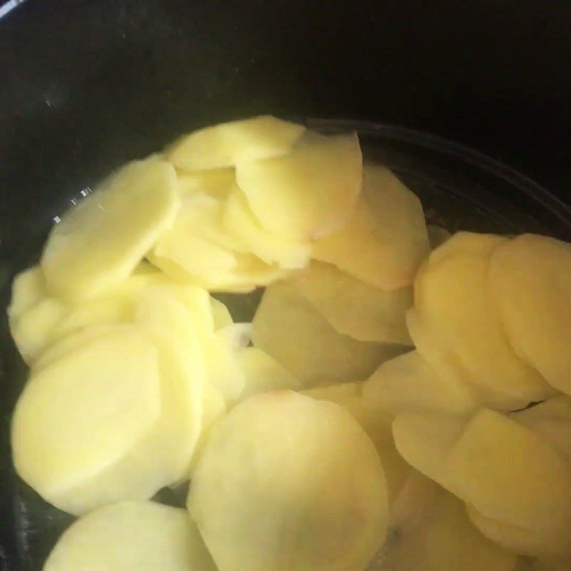 Step 2 Fried potatoes Potato chips made with an air fryer