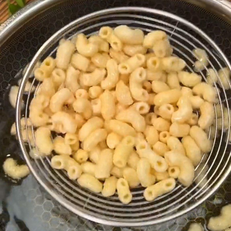 Step 1 Fry the noodles for Cheese Tossed Noodles (Recipe shared from TikTok Cooking with TasteVN)