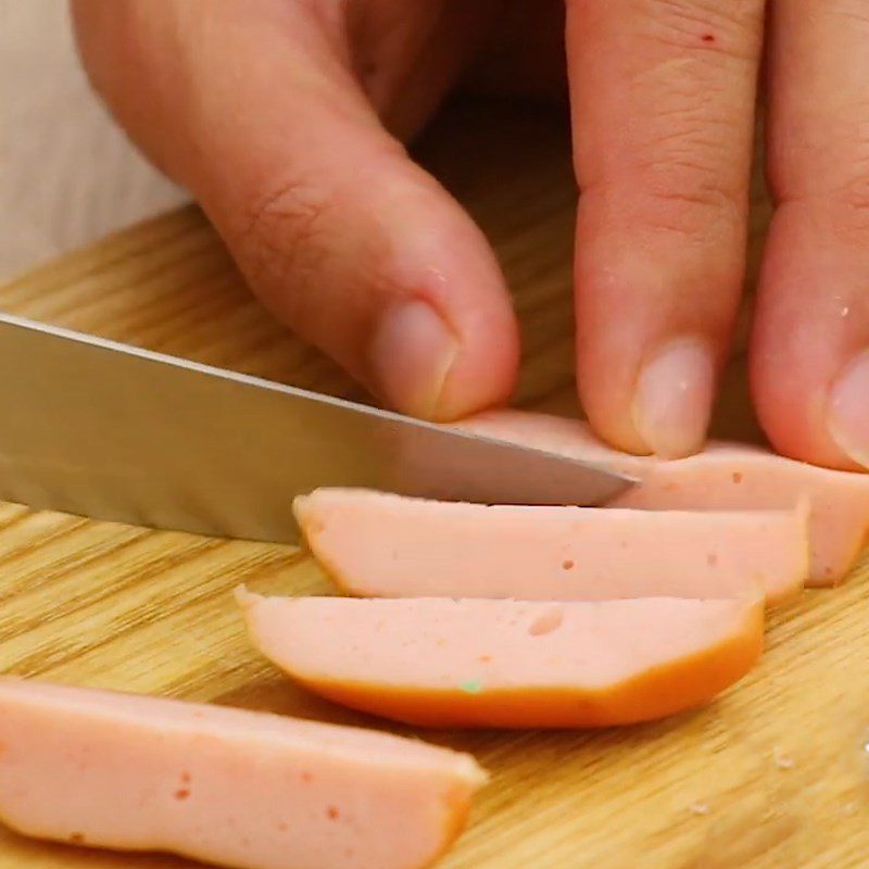 Step 1 Fry the sausage Stuffed Sausage Avocado Salad