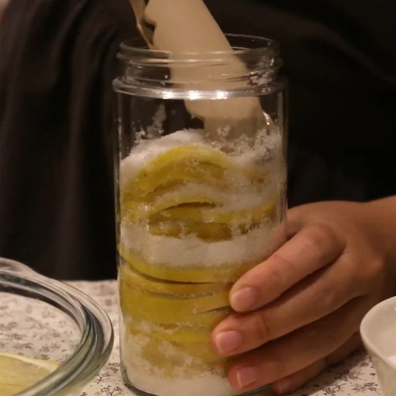 Step 3 Put lemon and sugar into the soaking jar Lemon soaked in sugar