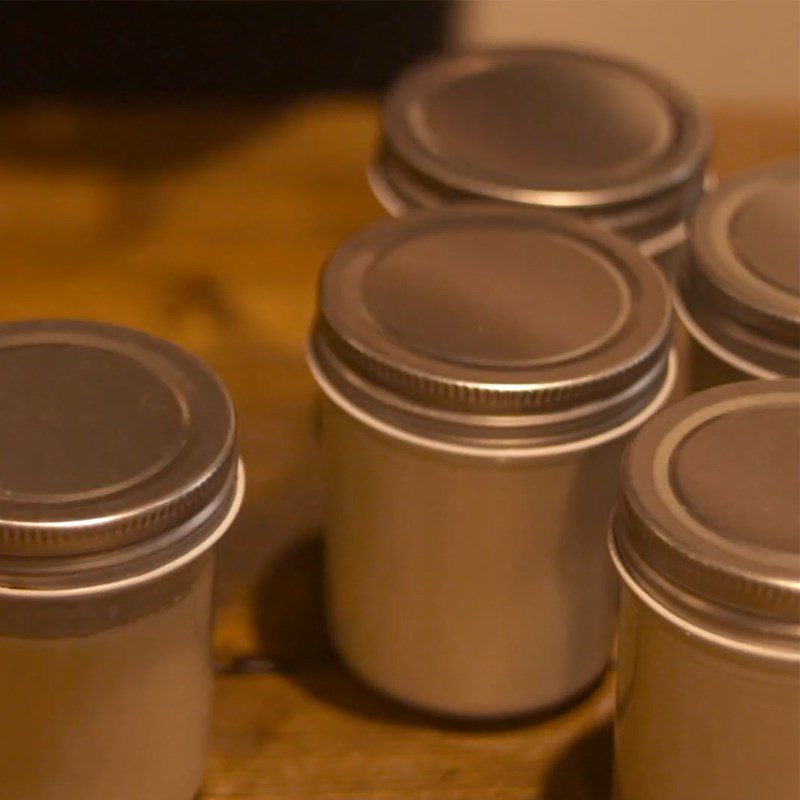Step 4 Transfer to the container Soybean yogurt