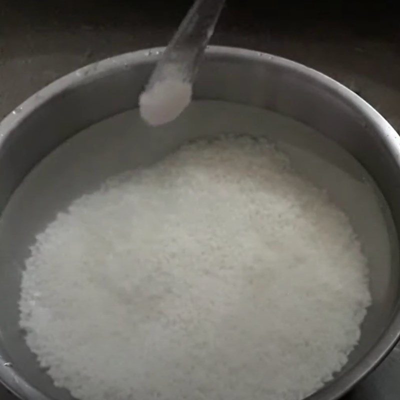 Step 1 Prepare the Sticky Rice and Mung Beans Northern Sticky Rice