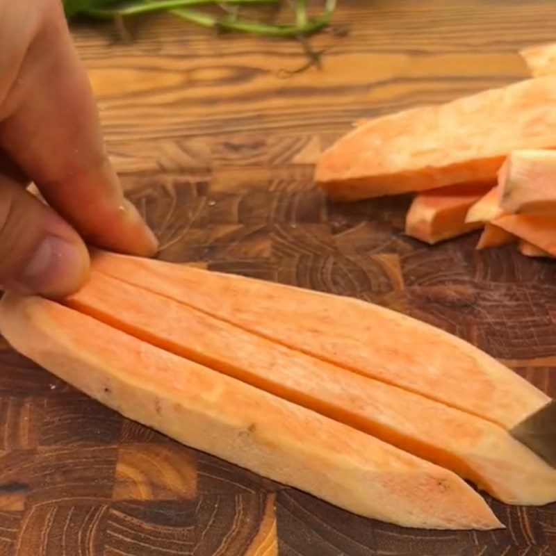 Step 1 Prepare the ingredients for Honey Sweet Potato Chips (Recipe shared from Tiktok Cooking with TasteVN)