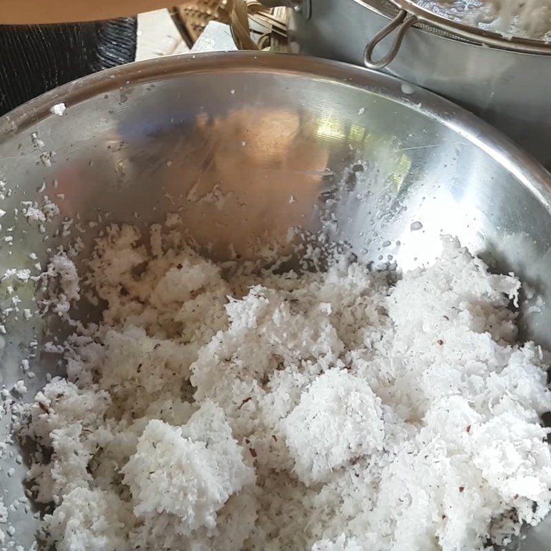 Step 2 Prepare coconut milk and cook mung beans for Gấc sticky rice dumplings with durian filling