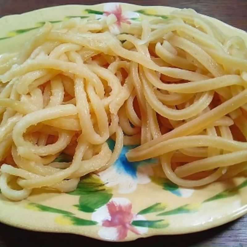 Step 1 Prepare cao lau noodles