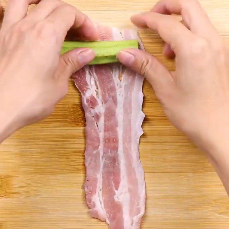 Step 2 Roll the pork for Pork rolled with okra in honey sauce
