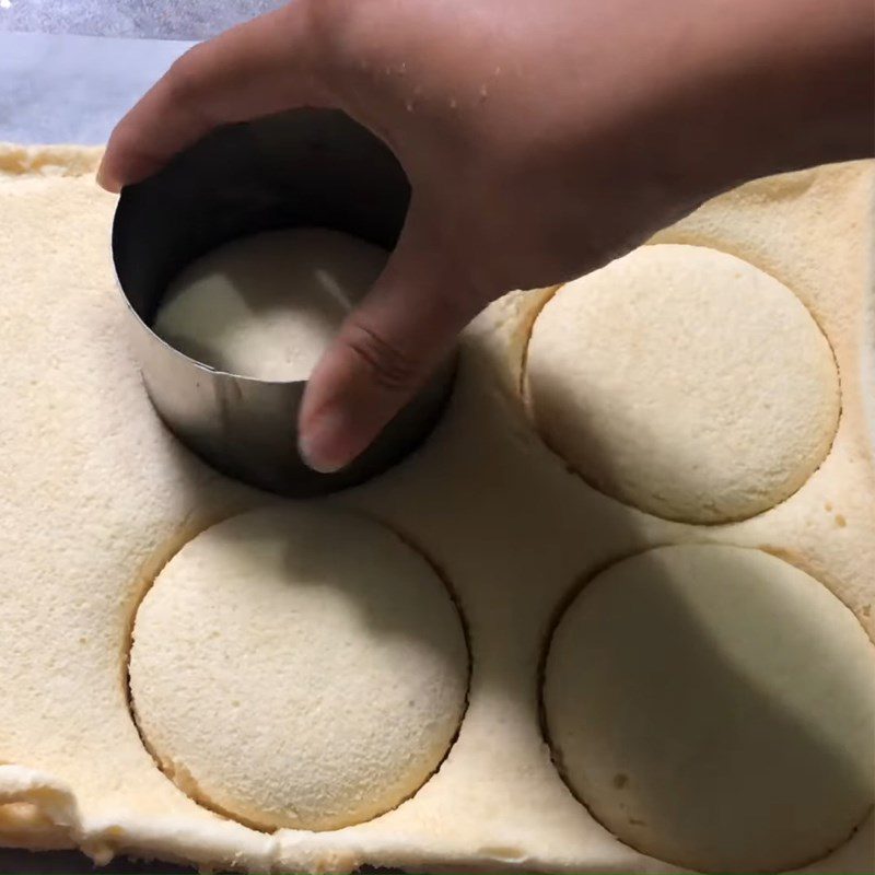 Step 4 Pour into the mold and bake the cake Mochi sponge cake with salted egg and spicy chicken floss