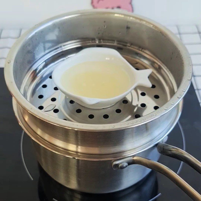 Step 3 Melting gelatin Avocado pudding for baby food