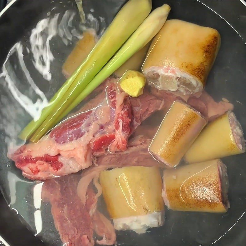 Step 1 Prepare the beef tail and beef Braised Beef Tail with Papaya