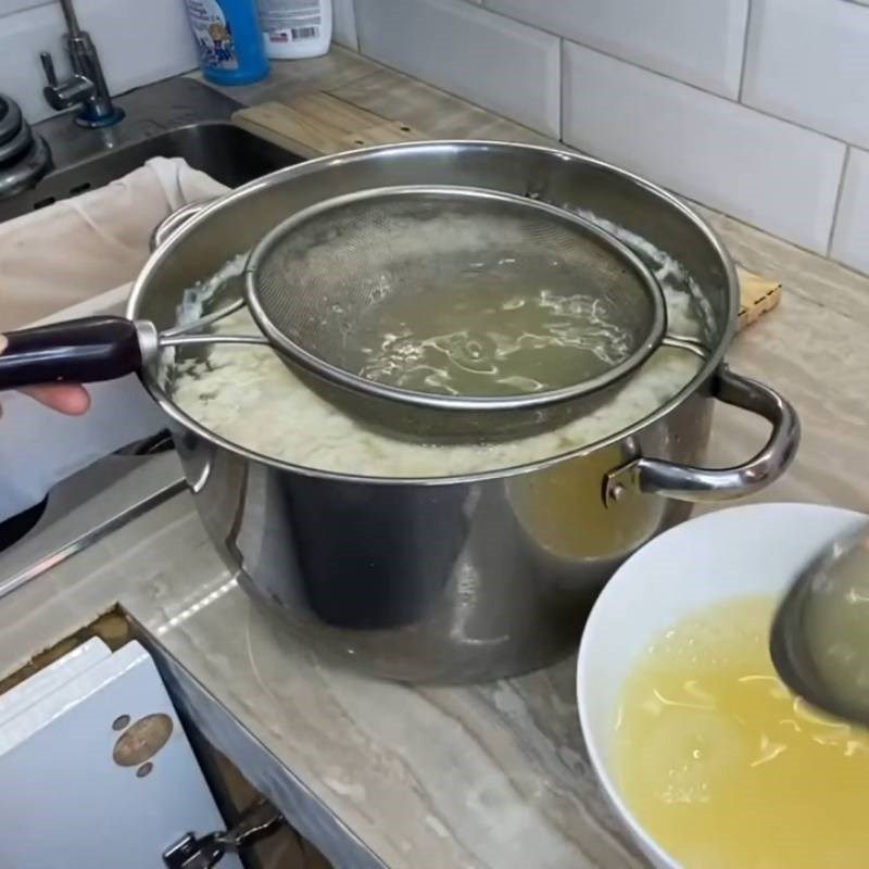 Step 5 Pressing tofu using sour water