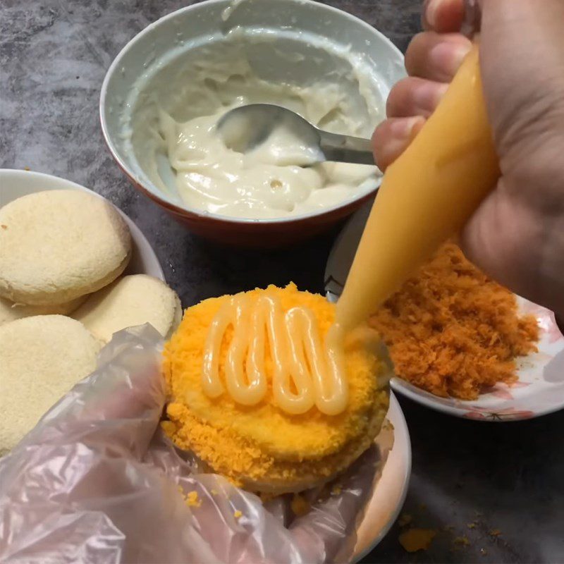 Step 7 Assembling the cake Mochi sponge cake with salted egg and spicy chicken floss