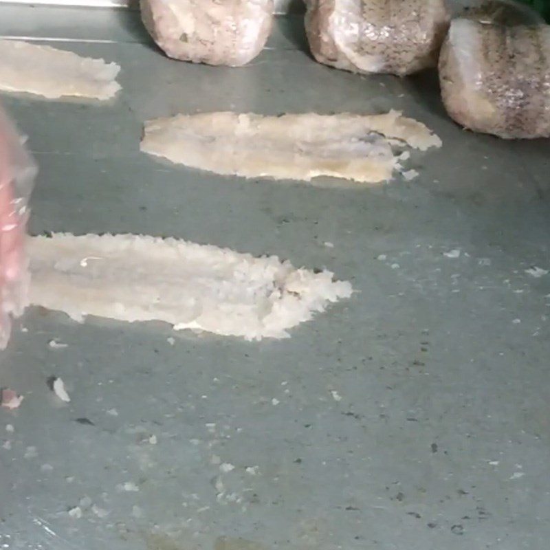 Step 3 Wrap the fish Grilled fish with green onions