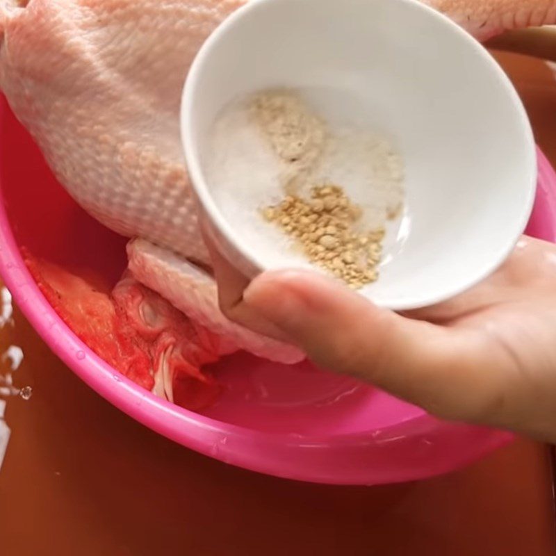 Step 3 Marinate the chicken Coconut water steamed chicken