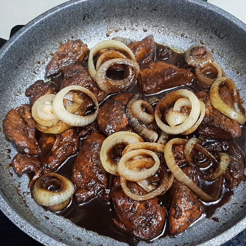Step 5 Stewed Chicken (Chicken steak)