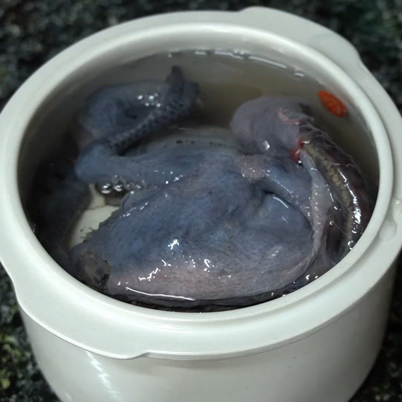 Step 3 Stewing Chicken Black Chicken Porridge