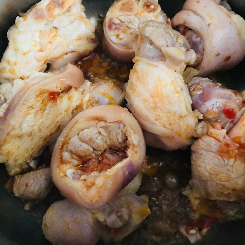 Step 4 Stew the pork hock Lagu pork hock