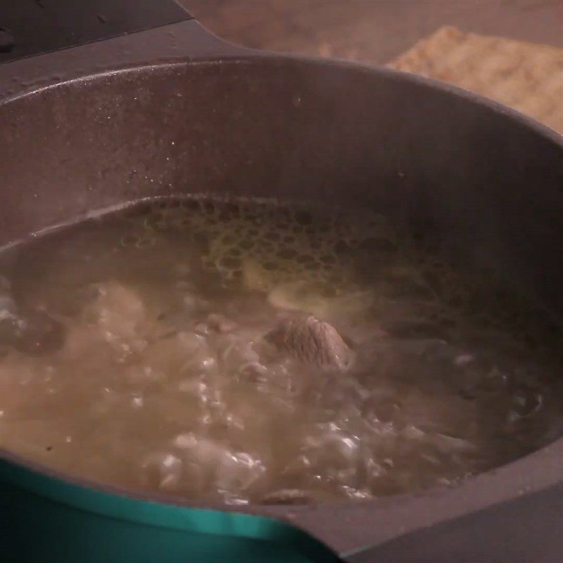 Step 4 Simmer the bones Pork taro soup