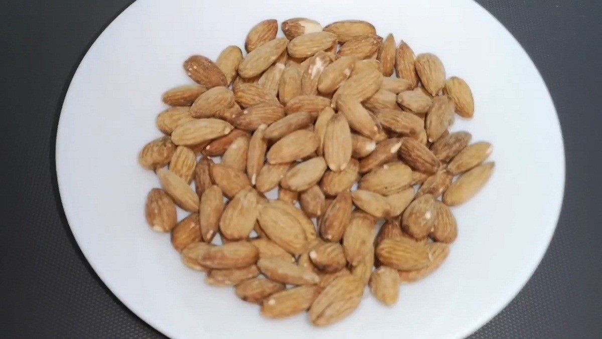 Roasted Salted Almonds