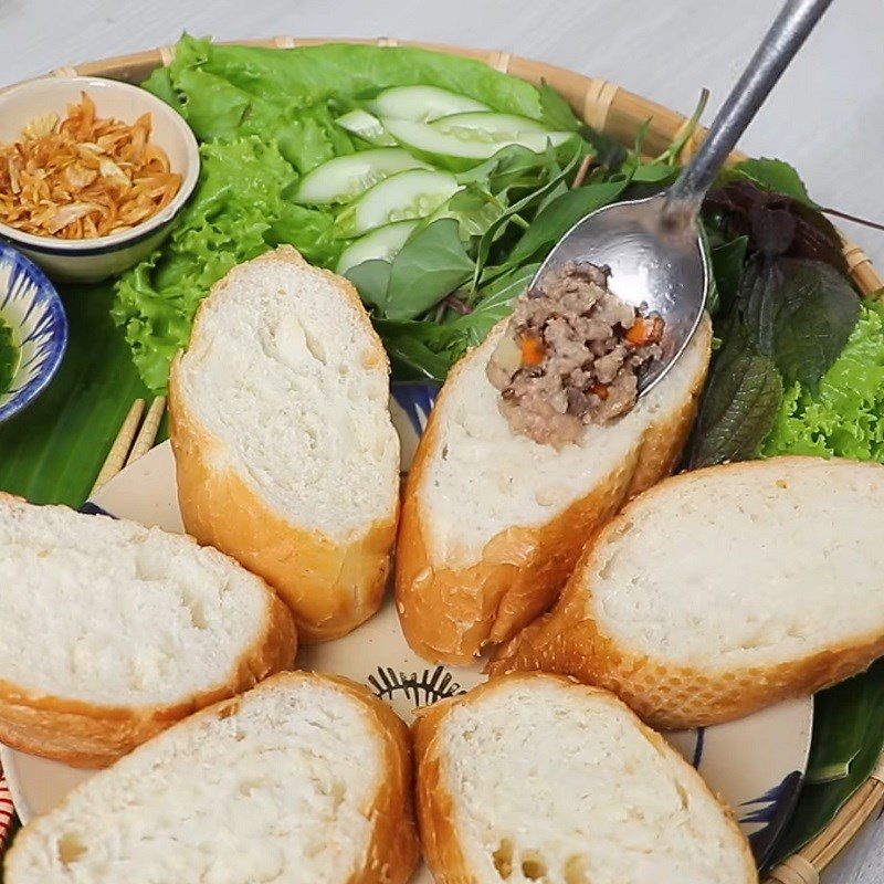 Step 3 Steaming bread and completing minced meat steamed bread