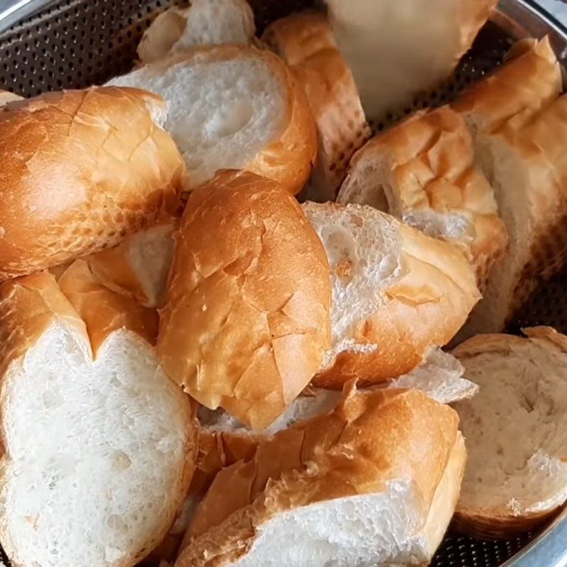 Step 4 Steam the bread and finish Vegetarian crab meat steamed bread