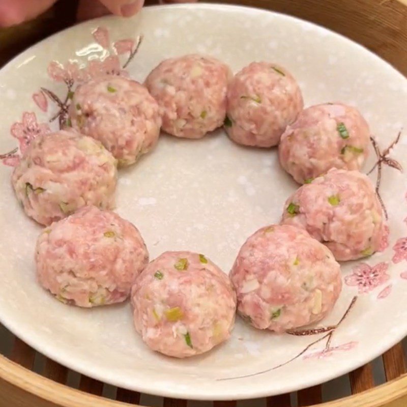 Step 3 Steaming the meat for steamed minced meat with bok choy